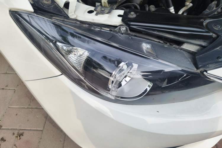 Used Mazda 3 Axela 2014 Hatchback 1.5L Manual Comfort Model