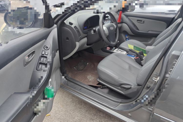 Used Hyundai Celesta 2010 1.6L AT GL
