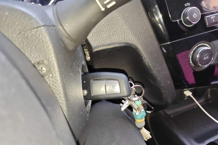 Used Nissan Qashqai 2016 2.0L CVT Elite Edition Vehicle Key