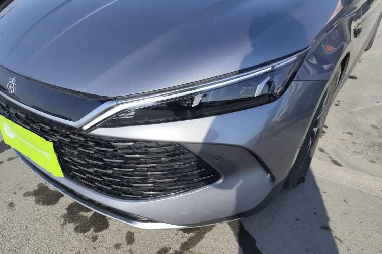 Used BYD Qin L 2025 DM-i Smart Drive 80KM Superior Model
