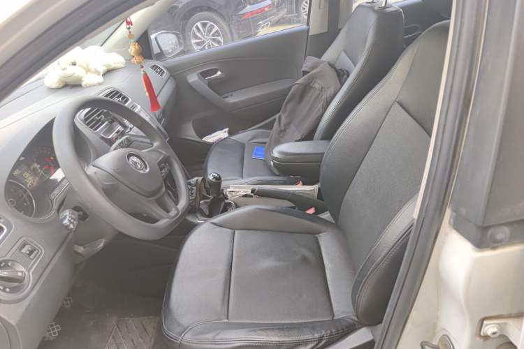 Used Volkswagen Polo 2014 1.6L Manual Comfort Edition