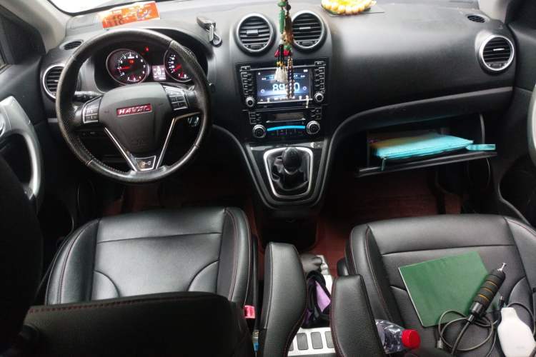 Used Haval H6 2015 Upgraded Model 1.5T Manual Two-Wheel Drive Elite Version Audio And AC Panel