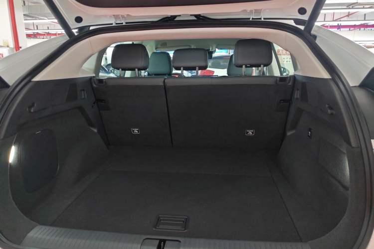 Used XPeng G6 2025 625 Long-Range Max Flagship Edition Trunk