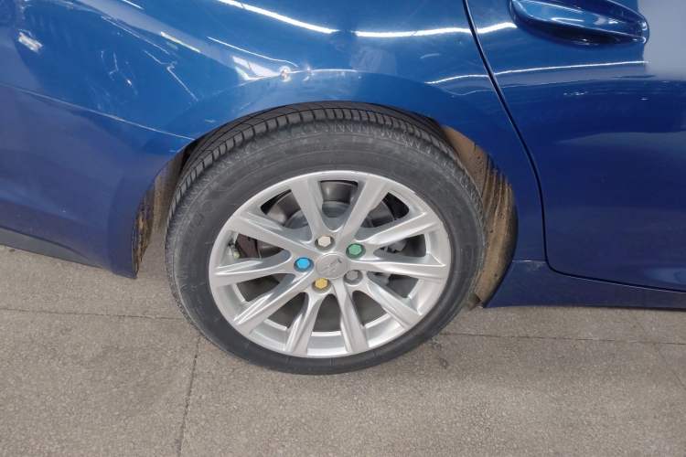 Used Cadillac CT5 2020 28T Fashion Edition Right Rear Wheel Hub