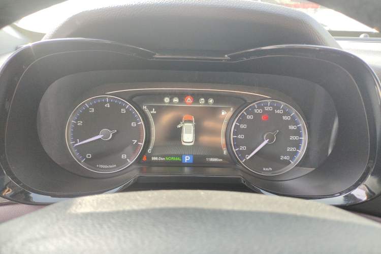 Used GAC Trumpchi GS8 2017 320T Two-Wheel Drive Luxury Smart Connectivity Version (7 Seats)
