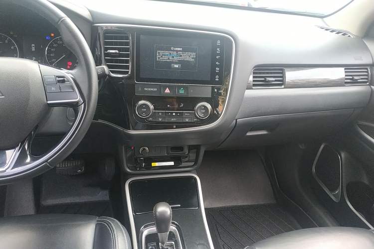 Used Mitsubishi Outlander 2020 2.0L Two-Wheel Drive Enjoyment Version 5 Seats