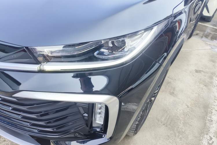 Used EXEED Lingyun 2024 300T Two-Wheel Drive Starlight Edition
