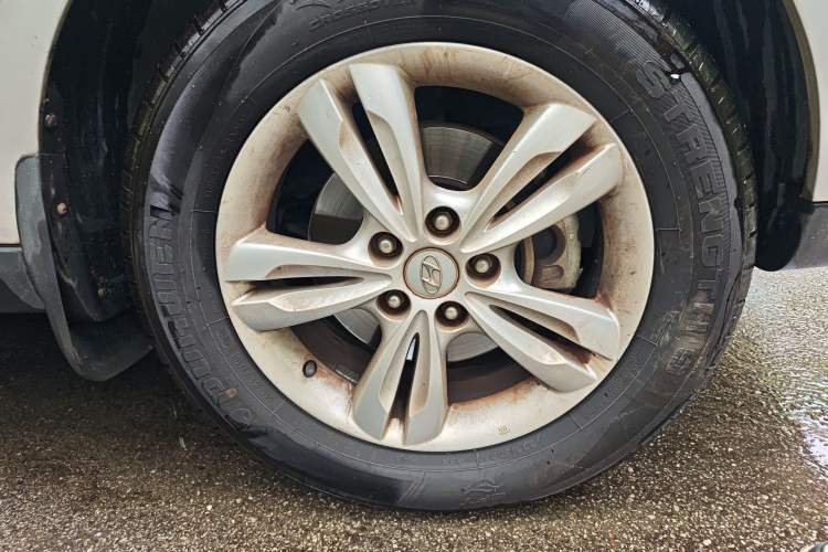 Used Hyundai ix35 2013 2.0L Automatic Two-Wheel Drive Smart GLS China IV Standard