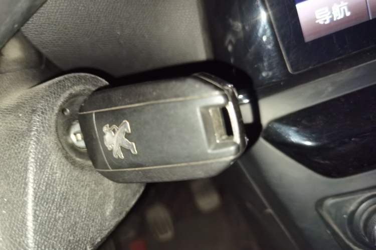 Used Peugeot 308 2016 1.6L Manual Fashion Edition