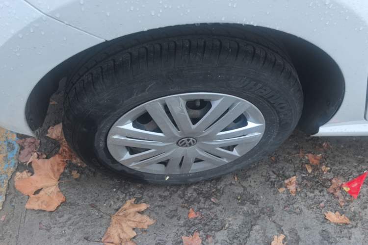 Used Volkswagen Polo 2014 1.4L Manual Fashion Edition