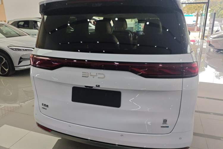 Used BYD Xia 2025 DM-i 1.5T 180km Excellence Model