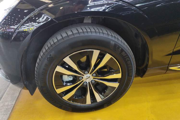 Used Volvo XC60 2025 B5 4x4 Smart Luxury Edition