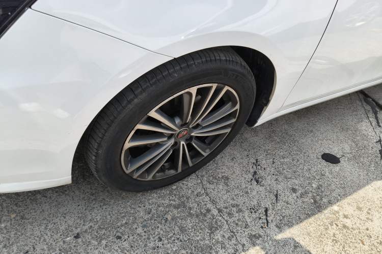 Used Roewe i6 2020 PLUS 1.6L Manual 4G Connect Glory Flagship Edition