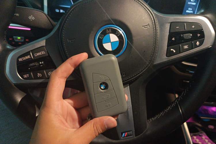 Used BMW i3 2022 eDrive 35 L Vehicle Key