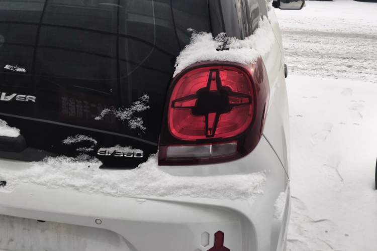 Used Roewe Clever 2021 302 km New Four-Seater Super-Efficient Version