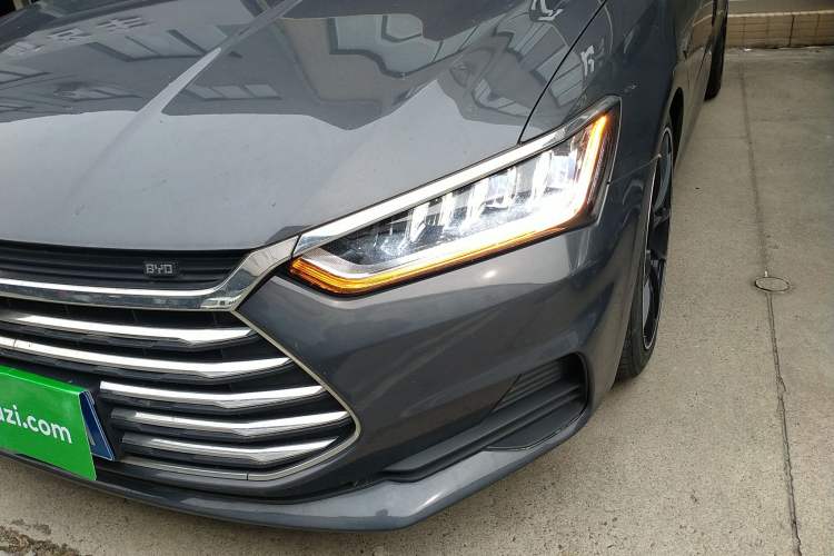 Used BYD Qin Pro 2020 Beyond Edition 1.5TI Automatic Prestige Version Left Front Headlight