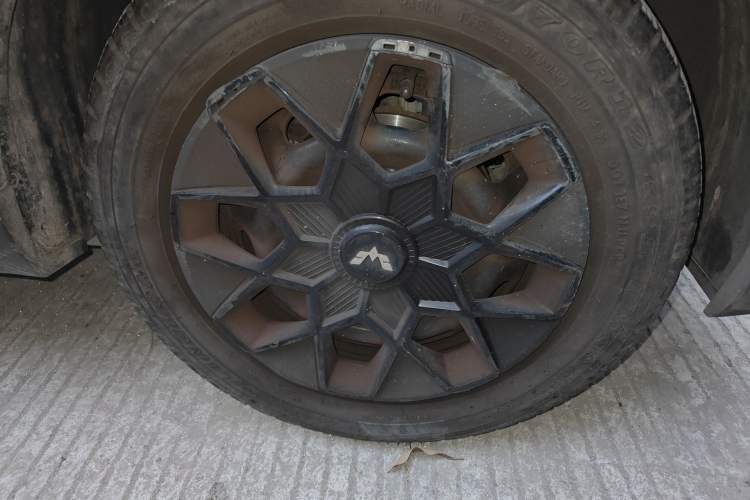 Used Wuling Hongguang MINIEV 2022 GAMEBOY 200km Gaming Edition with Lithium Iron Phosphate Right Front Wheel Hub