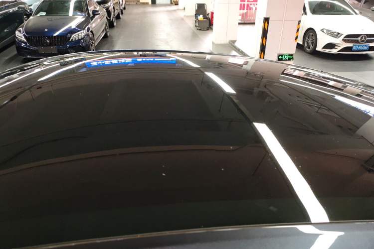 Used Tesla Model Y 2024 Rear-Wheel-Drive Version Roof