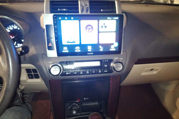 Used Toyota Prado 2017 2700 VX Nine Airbags Underbody Mount – Middle East Version Audio And AC Panel