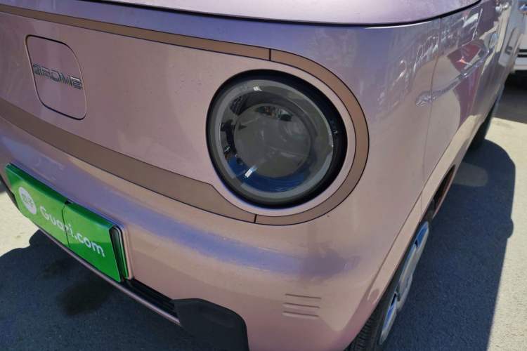 Used Geely Galaxy Panda 2024 Panda Mini 200km Endurance Bear
