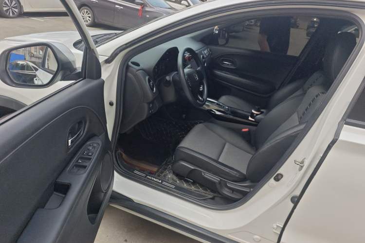 Used Honda XR-V 2020 220TURBO CVT Luxury Edition Driver Seat