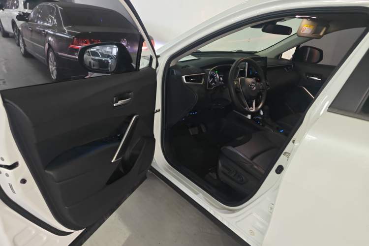 Used Toyota FRONTLANDER 2022 2.0L CVT Luxury PLUS Edition
