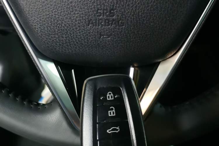 Used Toyota Camry 2021 2.0G Luxury Edition