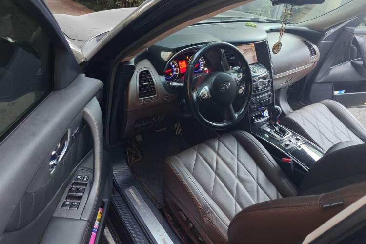 Used Infiniti FX 2011 FX35 Jinshang Overdrive Edition

