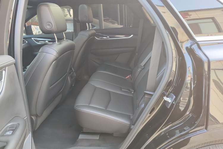 Used Cadillac XT5 2021 28T Luxury Model