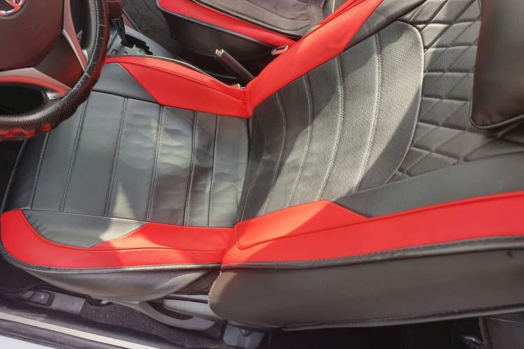 Used Toyota YARiS L Zhi Xuan 2015 1.5E Automatic Charm Edition
