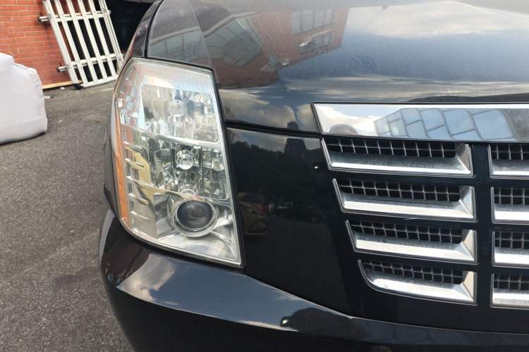 Used Cadillac Escalade 2010 6.0 Hybrid
