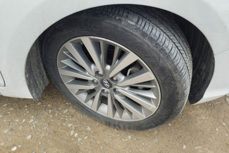 Used Hyundai Mistra 2017 1.8L Automatic Deluxe DLX Model China V Emission Standard