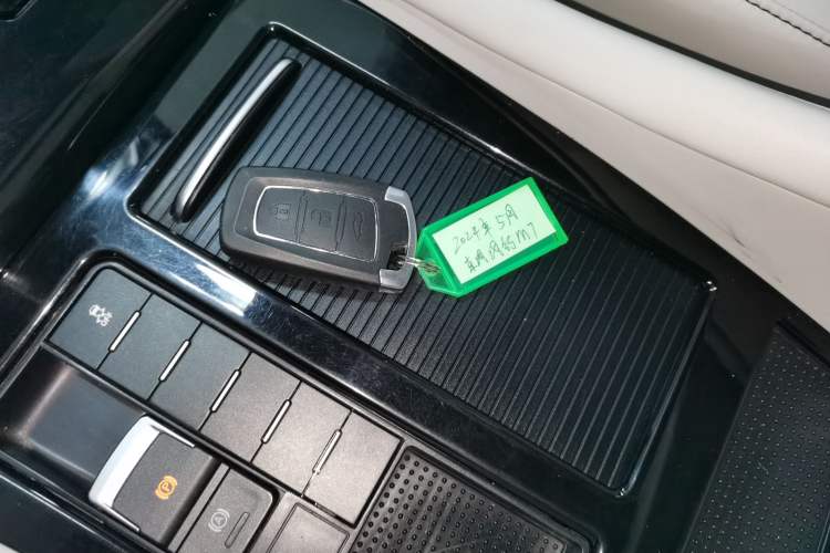 Used FORTHING M7 2022 Lingjue Model 2.0T Automatic Executive Edition
