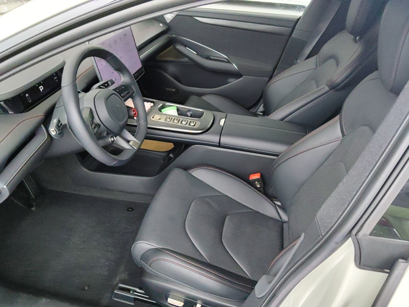Xiaomi Auto SU7 2024 Rear-Drive Ultra-Long Range Advanced Pro-Level Intelligent Driving Version — снимка 17