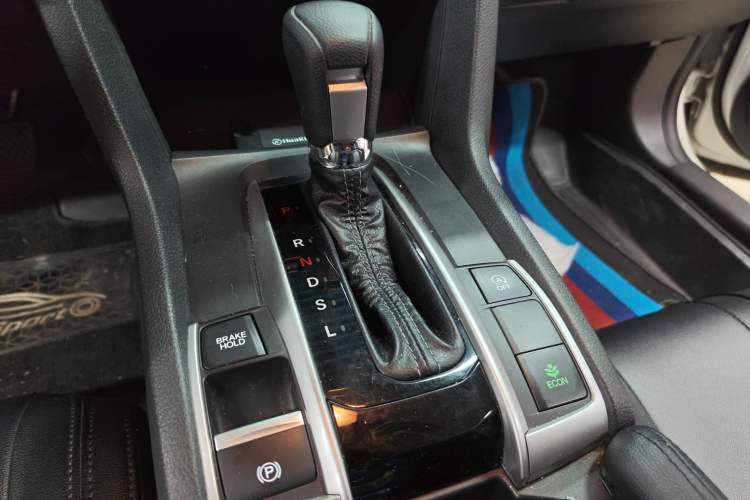 Used Honda Civic 2016 220TURBO CVT Luxury Edition