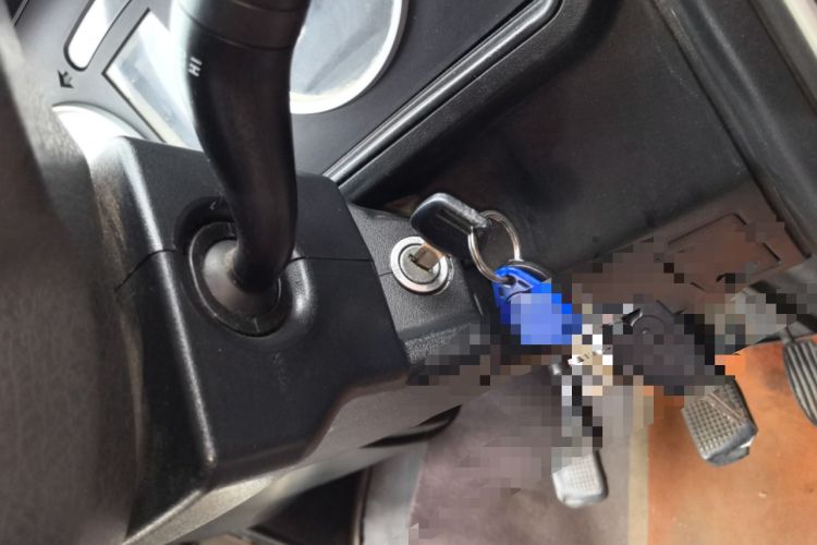 Used Iveco Daily 2017 2.8T V35 Cargo Van Mid-Roof 3/6 Seats 43S5
