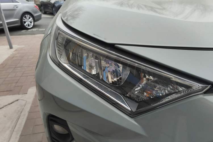 Used Toyota RAV4 2020 2.0L CVT 4x4 Trend Edition