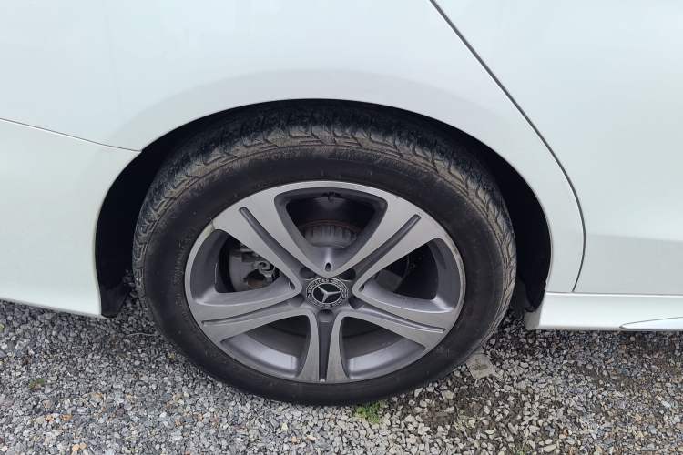 Used Mercedes-Benz C-Class 2020 Restyled C 260 L Sport Edition Right Rear Wheel Hub