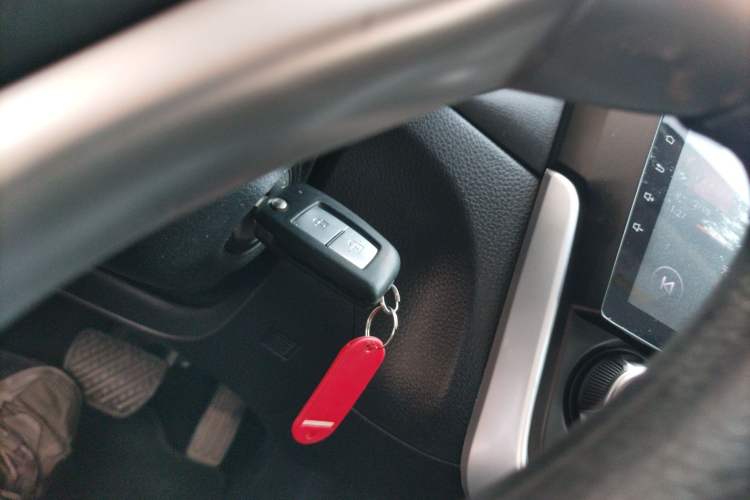 Used Nissan Tiida 2016 1.6L CVT Cool Dynamic Edition