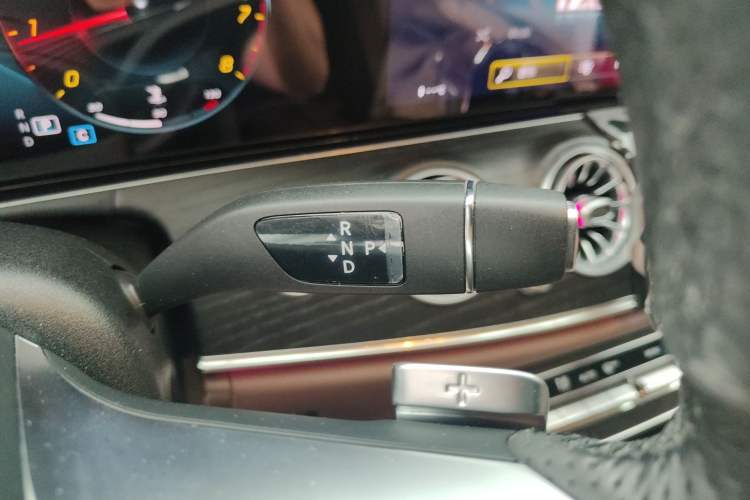 Used Mercedes-Benz E-Class 2021 Restyled E 300 L Sport Luxury Edition
