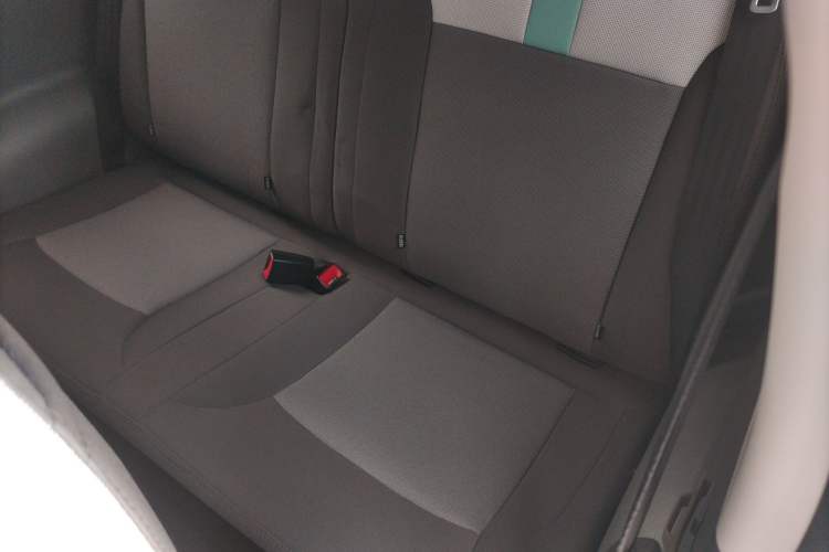 Used CHANGAN NEVO Lumin 2022 210km Sweet Edition Left Rear Seat