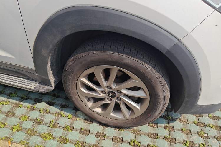 Used Hyundai Tucson 2015 1.6T Dual-Clutch Two-Wheel-Drive Smart Model
