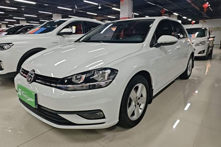 Used Volkswagen Golf 2018 1.6L Automatic Fashion Model