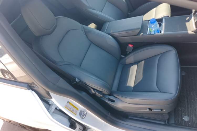 Used Tesla Model Y 2026 Rear-Drive Model