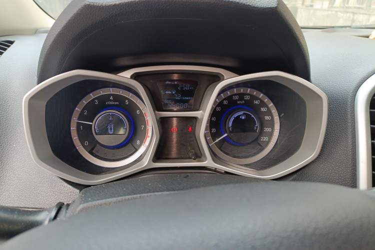 Used JAC Refine S3 2016 1.5L Manual Luxury Smart Premium Edition
