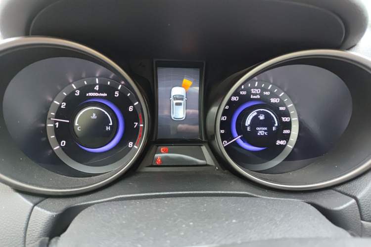 Used CHANGAN CS75 2017 Shangkui Edition 1.5T Manual Fengxiang Model Instrument Cluster