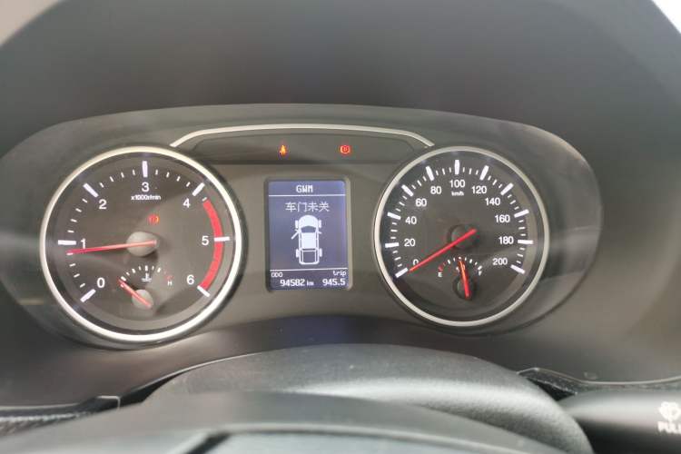 Used Great Wall Wingle 5 2017 2.0T European-spec Diesel Two-Wheel-Drive Entry-Level Big Double-Cab GW4D20D