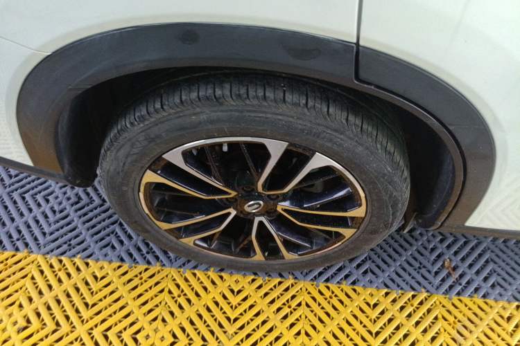 Used GAC Trumpchi GS4 PLUS 2021 270T Automatic Galaxy Edition Right Rear Wheel Hub