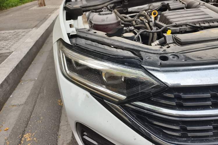 Used Volkswagen Sagitar 2023 280TSI DSG Excellence Plus Edition Right Front Headlight