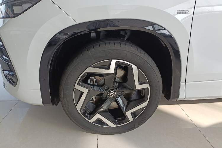 Used Volkswagen Tayron 2025 Tharu L 330TSI Two-Wheel Drive Elite City Package